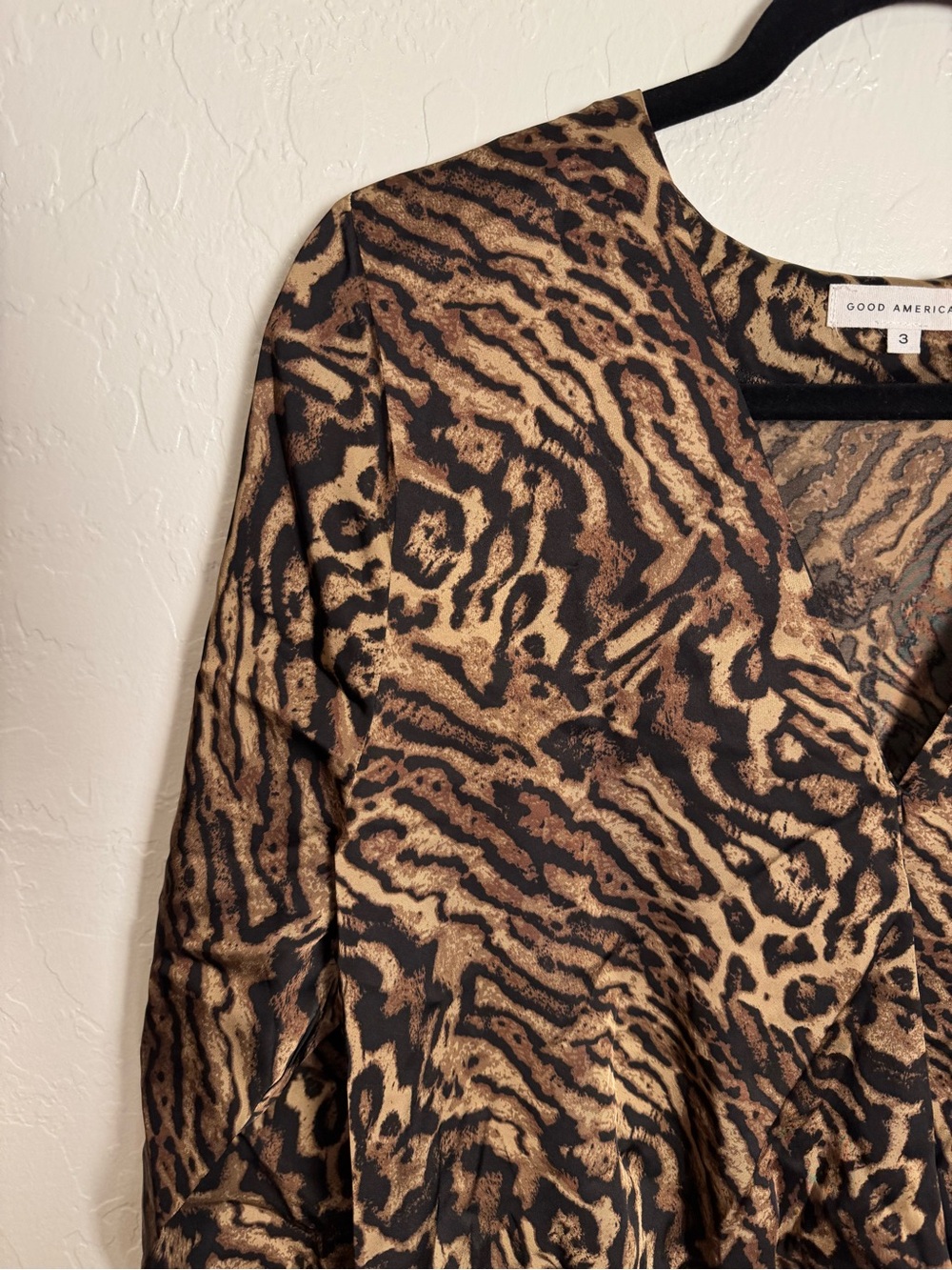 Good American Jaguar Leopard Print Satin Faux Wrap Bodysuit Long Sleeve Large 3 - Picture 3 of 12